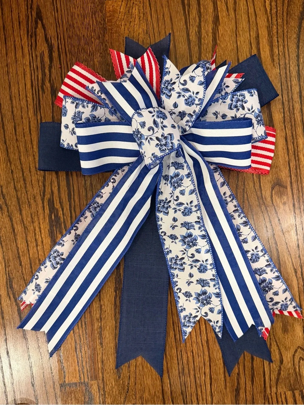 Patriotic Blue & White Floral Ribbon Wreath Bow - Unbranded